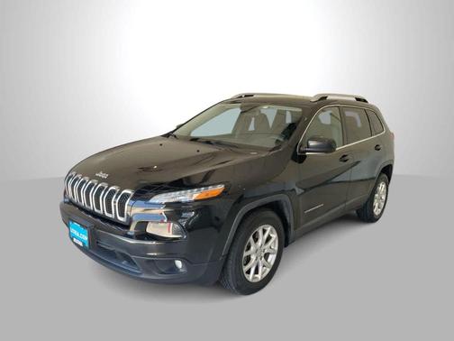Brilliant Black Crystal Pearlcoat 2016 Jeep Cherokee Latitude