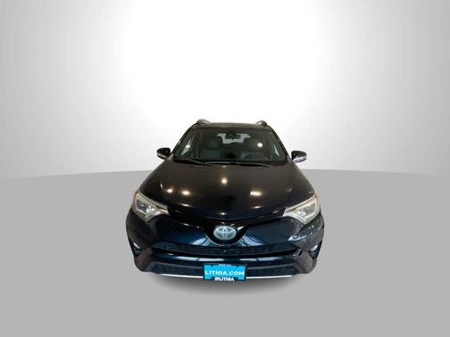 2017 Toyota RAV4 Hybrid SE