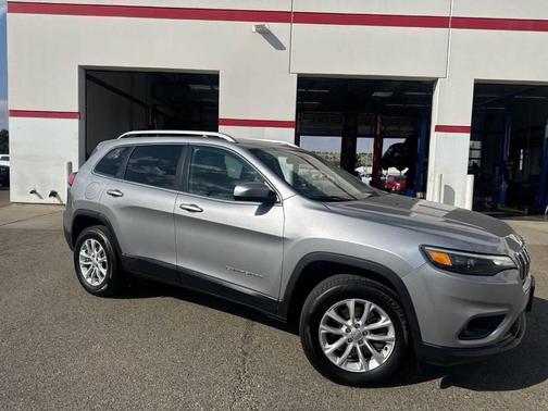 2019 Jeep Cherokee Latitude