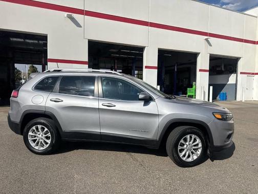 2019 Jeep Cherokee Latitude