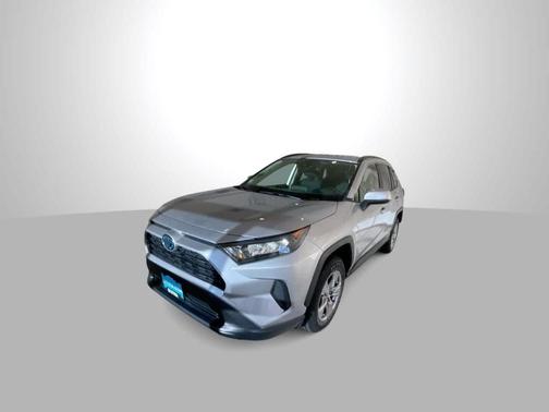 Silver Sky Metallic 2022 Toyota RAV4 Hybrid LE