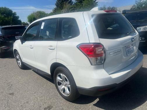 2017 Subaru Forester 2.5i