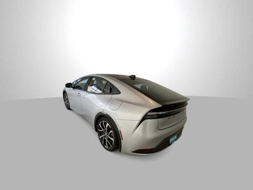 CUTTING EDGE 2026 Toyota Prius Plug-In Hybrid XSE PREMIUM