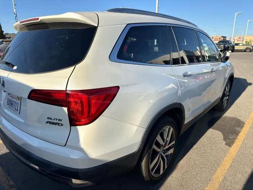2018 Honda Pilot Elite