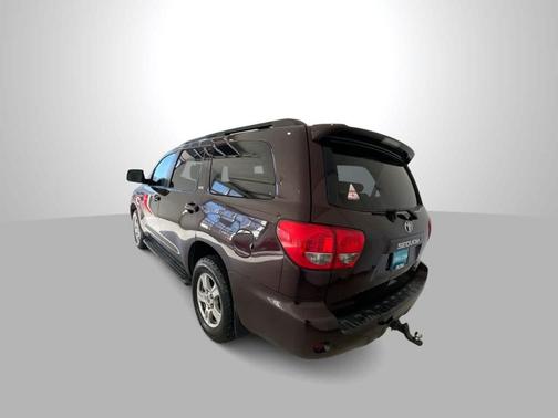 2016 Toyota Sequoia SR5