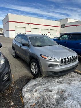 2016 Jeep Cherokee Sport