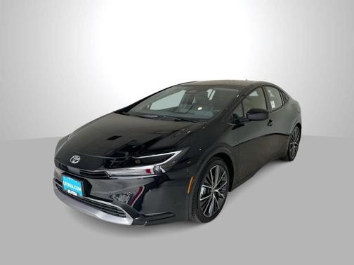2025 Toyota Prius XLE