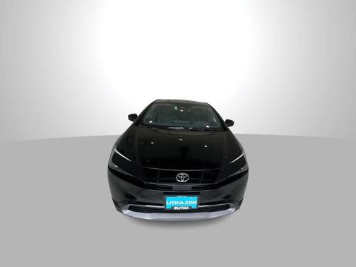 2025 Toyota Prius XLE
