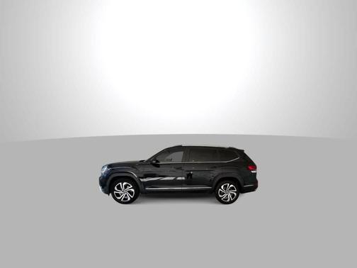 Deep Black Pearl Effect 2022 Volkswagen Atlas 3.6L SEL