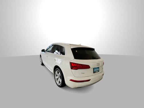 2018 Audi Q5 2.0T Premium Plus