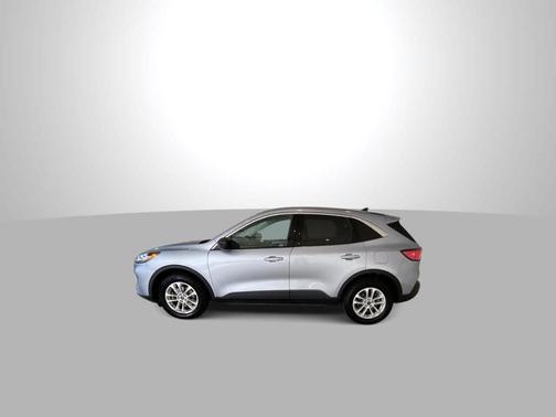 Ice Blue 2022 Ford Escape SE