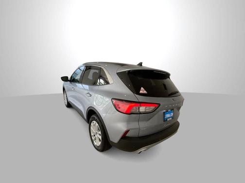 Ice Blue 2022 Ford Escape SE