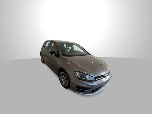 2016 Volkswagen Golf R 4-Door