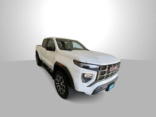 Summit White 2024 GMC Canyon AT4