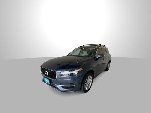 2019 Volvo XC90 T6 Momentum