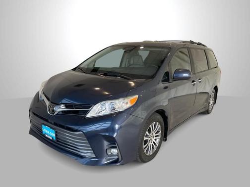 2018 Toyota Sienna XLE Premium