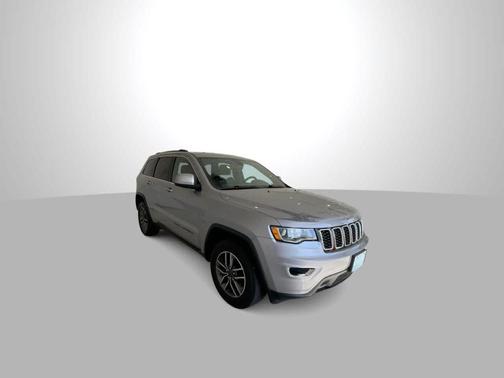 2020 Jeep Grand Cherokee Laredo E