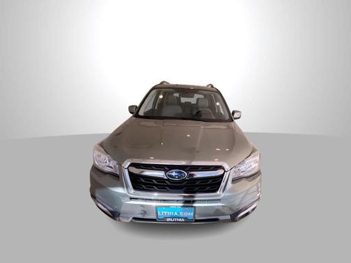 Jasmine Green Metallic 2017 Subaru Forester 2.5i Limited