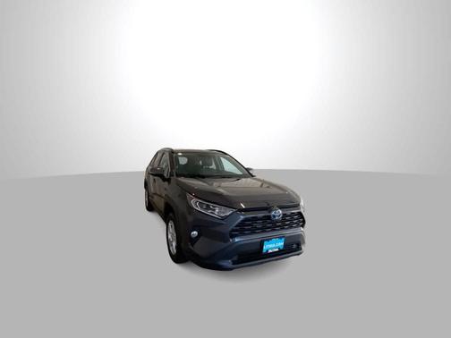 2020 Toyota RAV4 Hybrid XLE