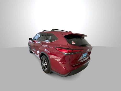 Ruby Flare Pearl 2021 Toyota Highlander Hybrid XLE