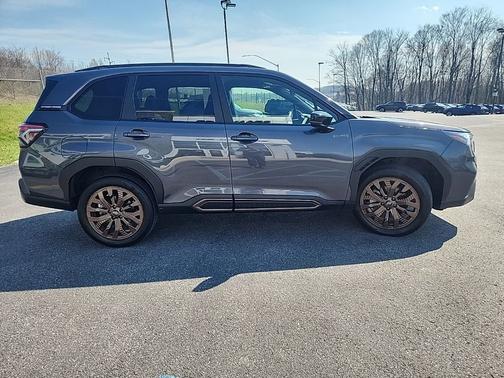 Magnetite Gray Metallic 2025 Subaru Forester Hybrid Sport