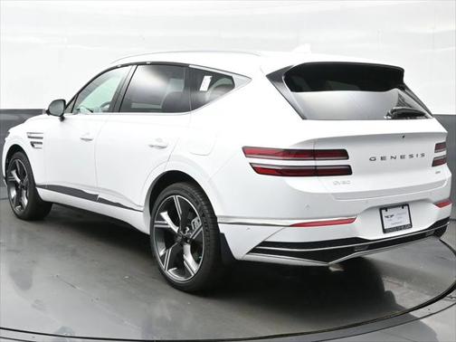 2025 Genesis GV80 2.5T