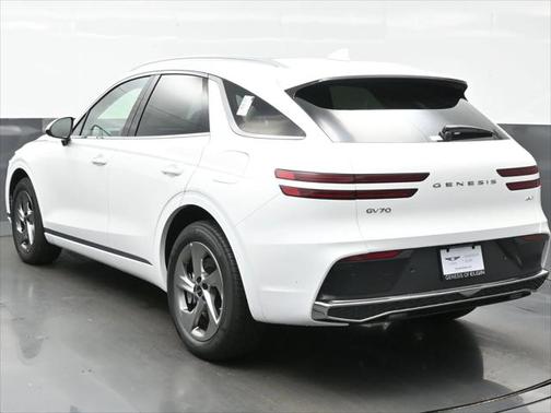 2026 Genesis GV70 2.5T Select