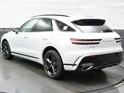 2026 Genesis GV70 3.5T Sport Advanced