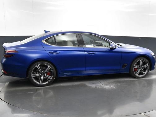 2025 Genesis G70 2.5T AWD