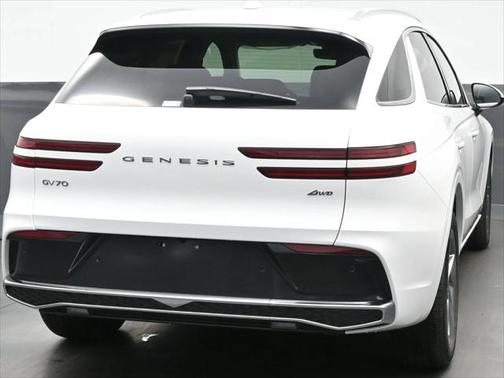 2026 Genesis GV70 2.5T