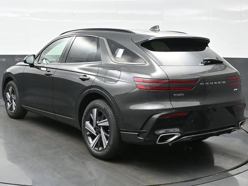2026 Genesis GV70 3.5T Sport Advanced