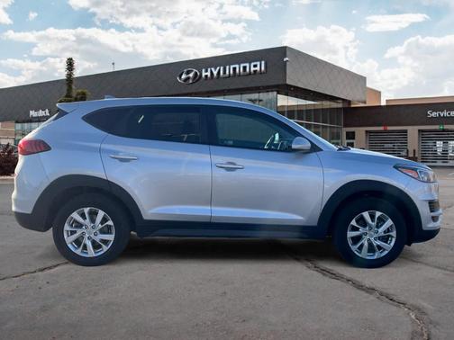 2019 Hyundai TUCSON SE