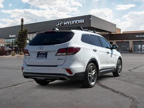 2017 Hyundai SANTA FE SE Ultimate