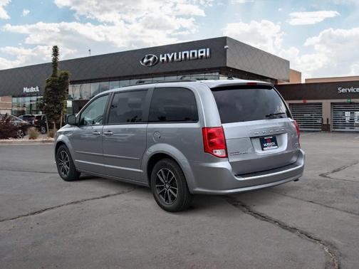 2016 Dodge Grand Caravan R/T