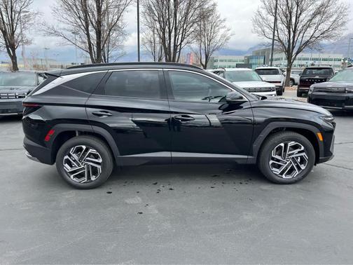 Ash Black 2026 Hyundai TUCSON Hybrid Limited