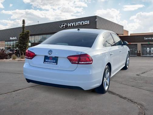2012 Volkswagen Passat 2.5 SE