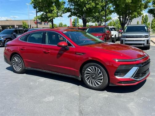 2024 Hyundai SONATA Hybrid SEL