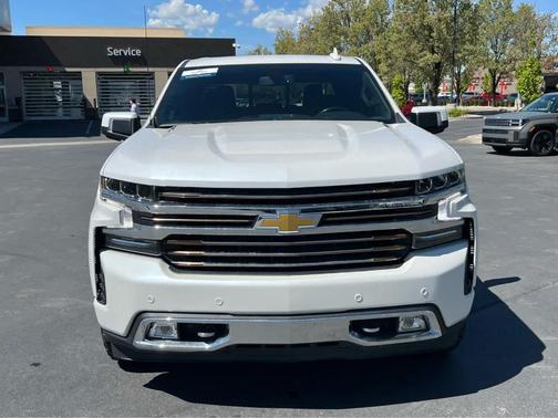 Iridescent Pearl Tricoat 2022 Chevrolet Silverado 1500 Limited High Country