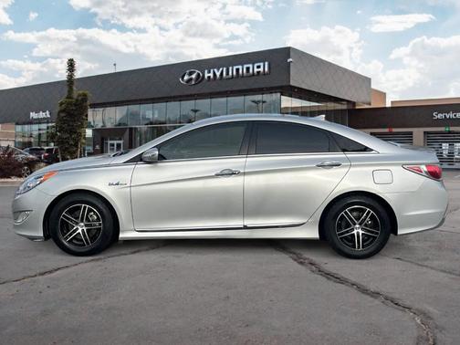 2013 Hyundai SONATA Hybrid Base