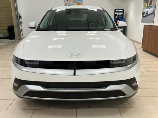 2026 Hyundai IONIQ 5 SE