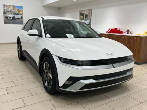 2026 Hyundai IONIQ 5 SE