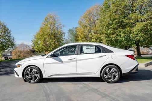 2025 Hyundai ELANTRA HEV SEL