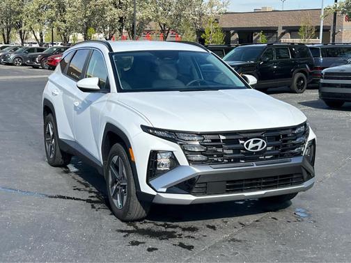 2026 Hyundai TUCSON SEL