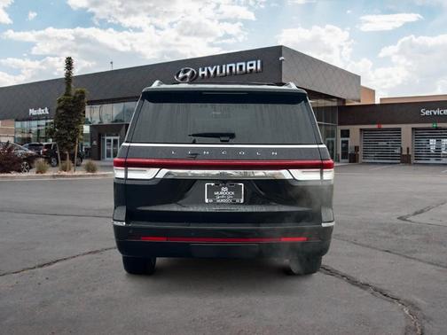 2024 Lincoln Navigator L Reserve