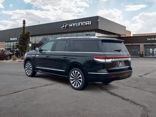 2024 Lincoln Navigator L Reserve