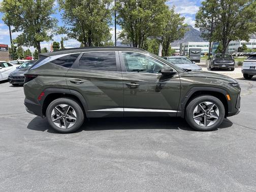 Green 2026 Hyundai TUCSON SEL Premium