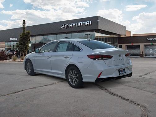 2019 Hyundai SONATA SE