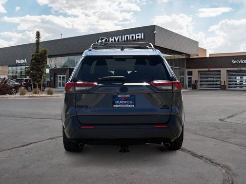 2020 Toyota RAV4 Hybrid LE