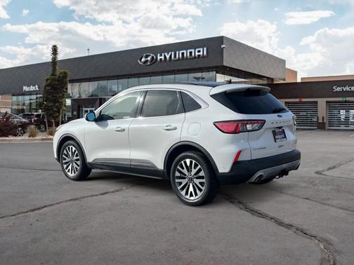 2020 Ford Escape Titanium