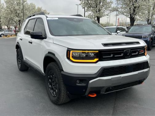 Platinum White Pearl 2026 Honda Passport TrailSport Elite Blackout